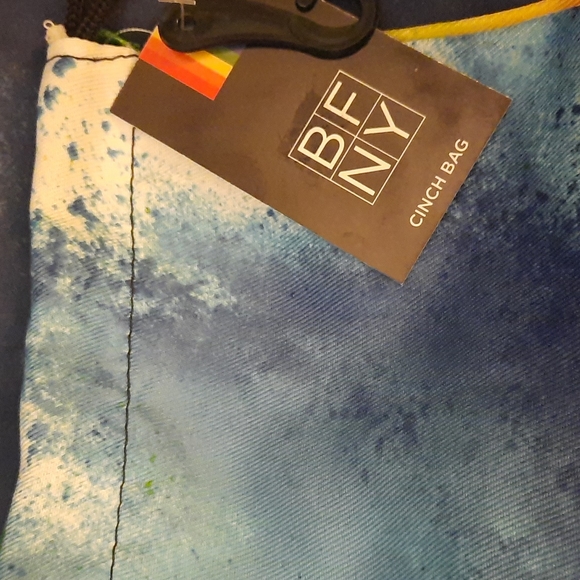 NWT Rainbow Pride Cinch Bag - Picture 4 of 8